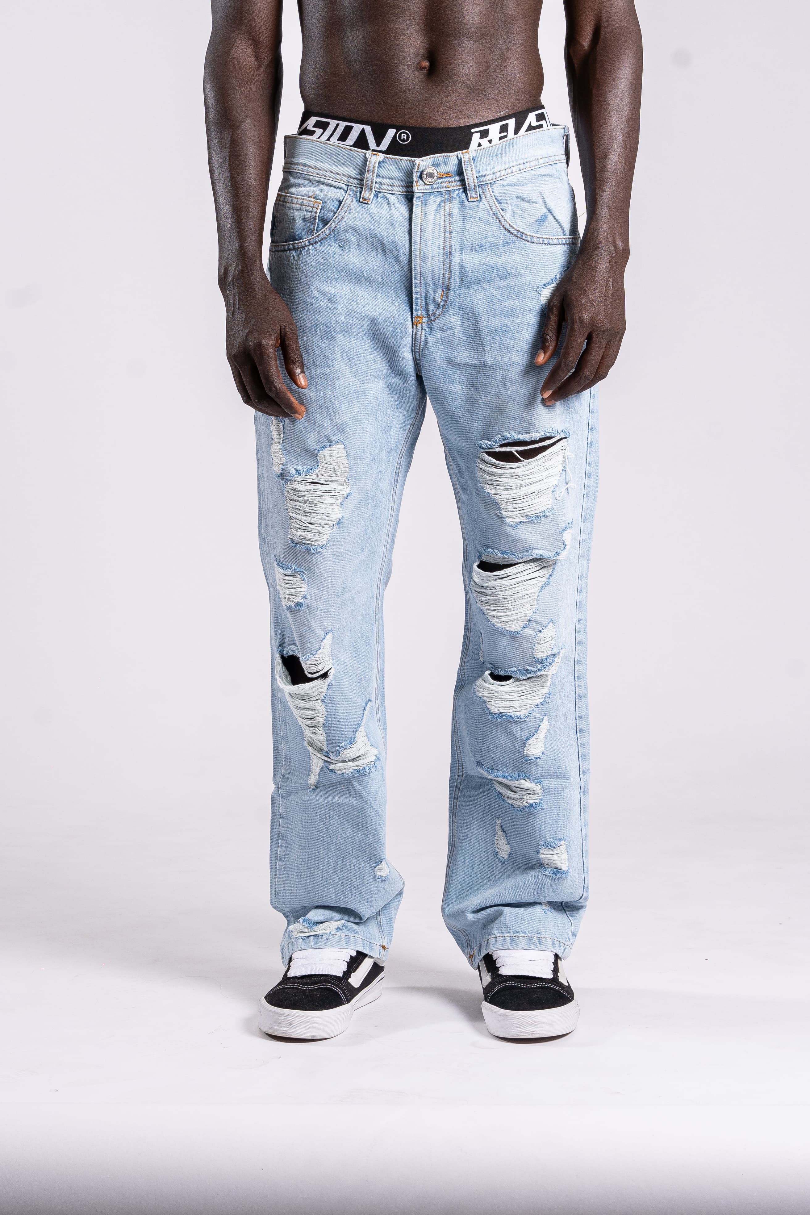 231 b -jean RELAXED CON ROTURAS